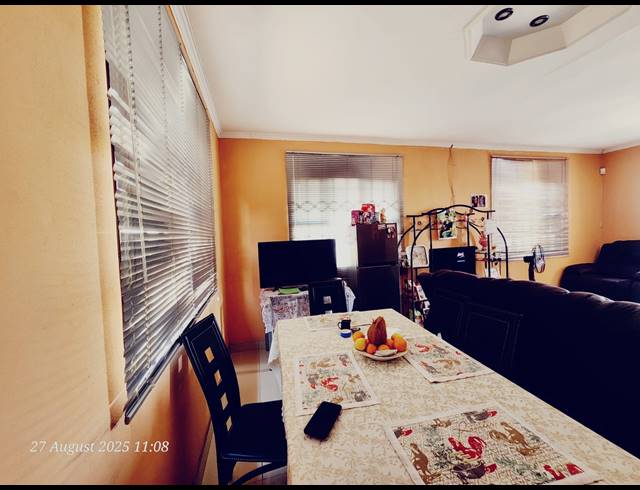 3 BEDROOM HOUSE FOR SALE IN HOWICK WEST